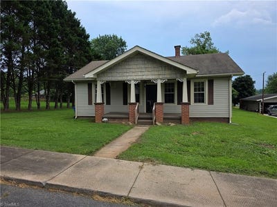 /international/us/117-hillcrest-street-jonesville-nc-110100549499/?lang=en