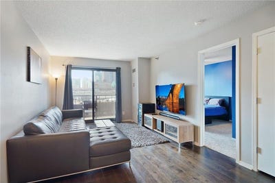 /international/us/401-s-1st-st-minneapolis-mn-110107831536/