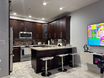 /international/us/4301-sw-160th-ave-miramar-fl-110109035706/