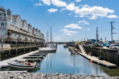 /international/us/603-chandler-s-wharf-portland-me-110107517135/