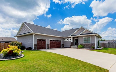 /international/us/320-hawthorne-circle-gilbert-ia-110098989146/