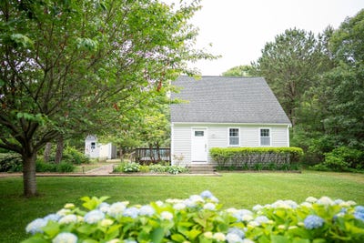 /international/us/10-kellies-path-eastham-ma-110100355221/