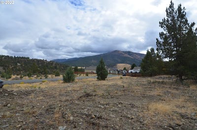 /international/us/2700-elkview-dr-canyon-city-or-110092705857/