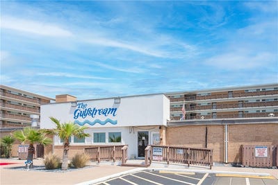 /international/us/14810-windward-drive-corpus-christi-tx-110107842505/