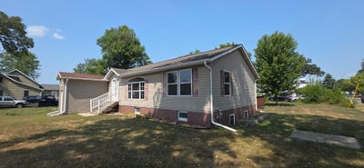 /international/us/212-1st-street-s-royalton-mn-110105971226/