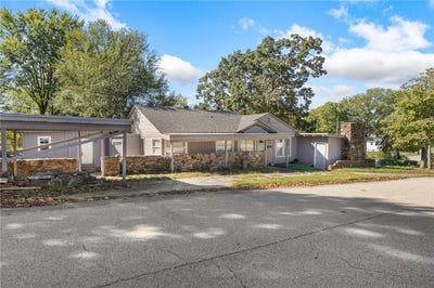 /international/us/702-e-argyle-street-harrison-ar-110120668240/