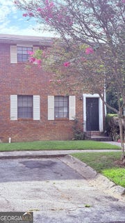 /international/us/6354-shannon-parkway-union-city-ga-110119652688/
