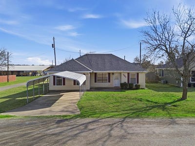 /international/us/701-s-college-street-celeste-tx-110105901307/
