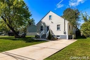 /international/us/49-elizabeth-street-roosevelt-ny-110109005652/