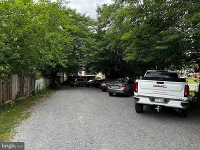 /international/us/537-n-queen-street-martinsburg-wv-110100832658/