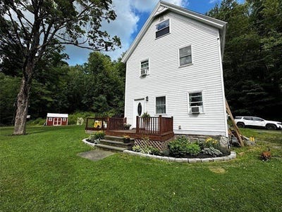 /international/us/58-1-2-high-street-walton-ny-110105069496/