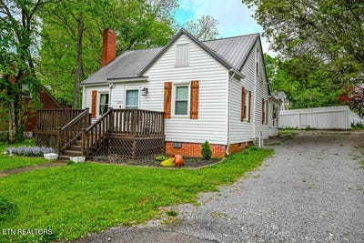 /international/us/2095-ne-church-st-cleveland-tn-110108355148/