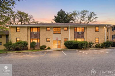 /international/us/401-us-highway-22-north-plainfield-nj-110108024740/