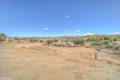 /international/us/403-lot-on-lakeshore-boulevard-aguanga-ca-110109059861/