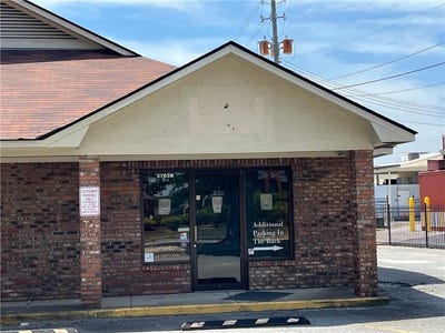 /international/us/3703-summerville-road-phenix-city-al-110107464943/