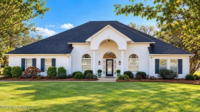 /international/us/1558-maura-lane-brookhaven-ms-110120561535/