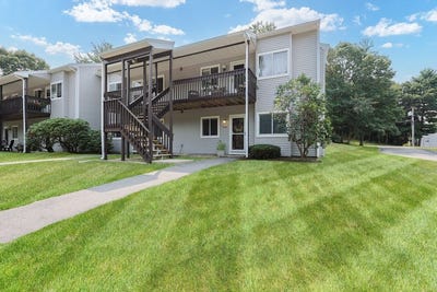 /international/us/706-park-place-raynham-ma-110101406540/