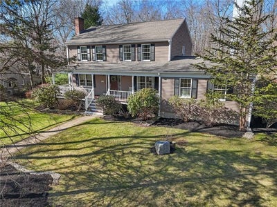 /international/us/14-high-street-barrington-ri-110107205381/