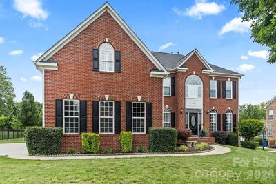 /international/us/286-corona-circle-mooresville-nc-110108439841/