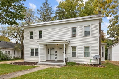 /international/us/322-324-w-washington-str-w-washington-street-marengo-il-110120610064/