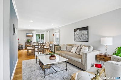 /international/us/55-waterford-lane-stamford-ct-110107852487/