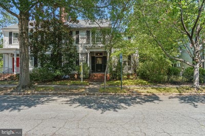 /international/us/407-hanover-street-fredericksburg-va-110097036800/