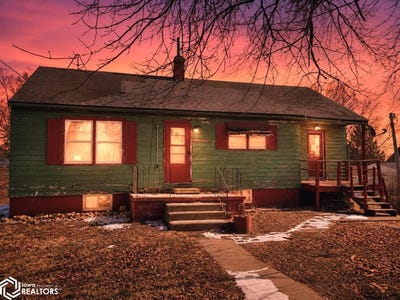 /international/us/606-lyman-south-english-ia-110105525930/