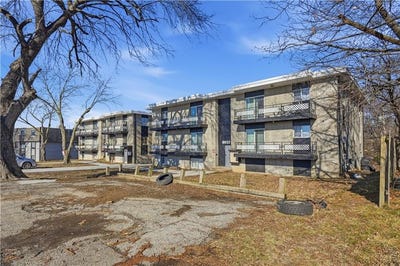 /international/us/9930-e-36th-street-s-independence-mo-110105087692/