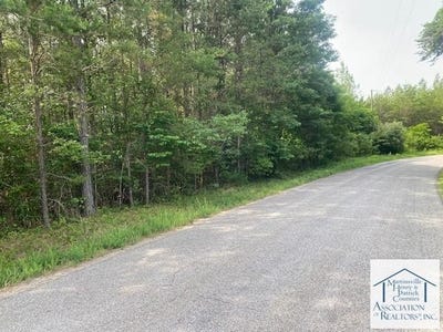 /international/us/fox-fire-rd-martinsville-va-110109036407/