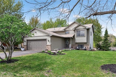 /international/us/5420-134th-street-n-hugo-mn-110108059352/
