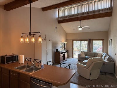 /international/us/52-wrenwood-circle-lake-ozark-mo-110107166167/