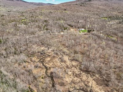 /international/us/center-hill-road-weld-me-110108061274/