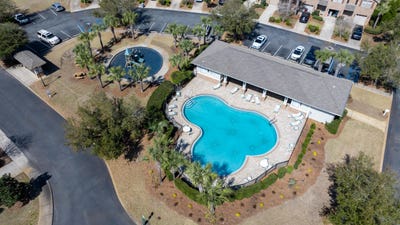 /international/us/8808-brown-pelican-circle-navarre-fl-110106002048/