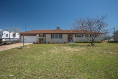 /international/us/2509-s-illinois-avenue-joplin-mo-110106494377/