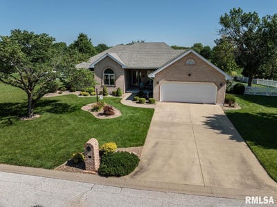 /international/us/1521-silverthorne-drive-quincy-il-110100948378/