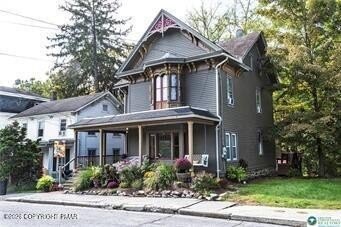 /international/us/527-delaware-avenue-mount-bethel-pa-110120508439/