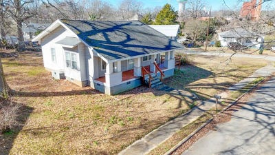/international/us/215-louisiana-street-honea-path-sc-110105309556/