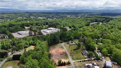 /international/us/meadowlark-road-lot-31-mount-airy-nc-110107571883/