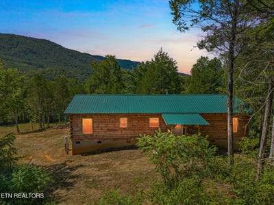 /international/us/239-county-road-468-englewood-tn-110119916361/