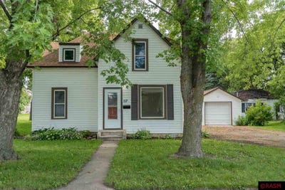 /international/us/117-2nd-st-sw-madelia-mn-110101099323/