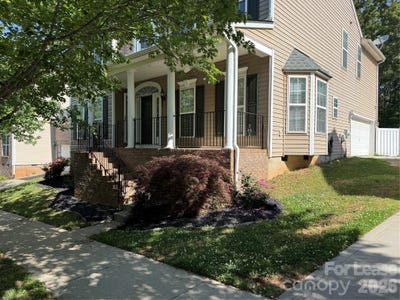 /international/us/15622-troubadour-lane-huntersville-nc-110105981218/