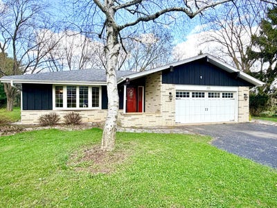 /international/us/w294s5612-windcrest-dr-waukesha-wi-110107508056/