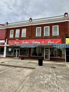/international/us/35-public-lancaster-ky-110104996102/