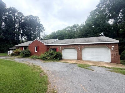 /international/us/30492-boston-rd-pungoteague-va-110110355745/