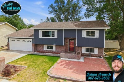 /international/us/121-park-lane-drive-torrington-wy-110108451507/