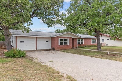 /international/us/1206-crenwelge-dr-fredericksburg-tx-110100077434/