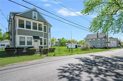 /international/us/49-emanuel-street-north-providence-ri-110108124959/