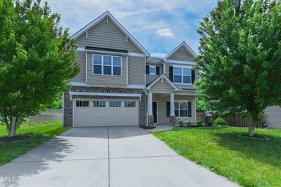 /international/us/717-nellie-gray-place-whitsett-nc-110109030450/