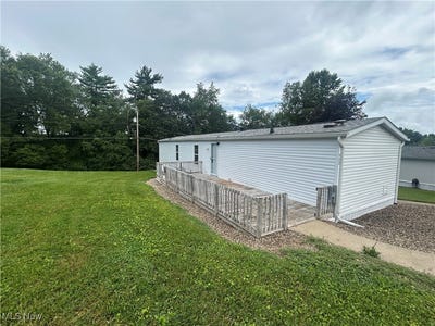 /international/us/490-s-pleasant-grove-circle-zanesville-oh-110100919318/
