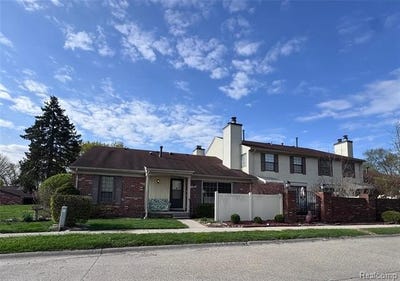 /international/us/38984-golfview-drive-w-clinton-twp-mi-110107467112/